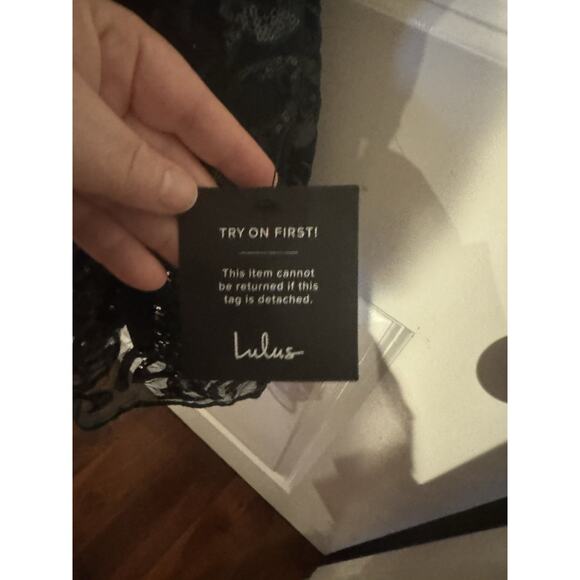 Lulu’s NWT emerald green sequence mini party dress - Picture 8 of 10